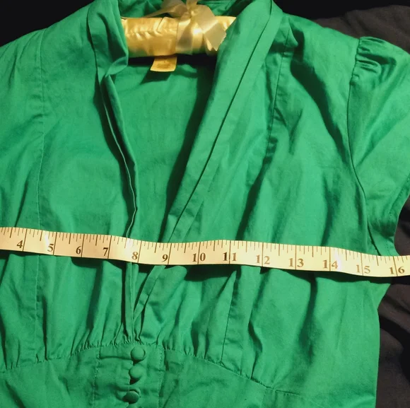 Structured peplum top with button waist - Picture 8 of 15